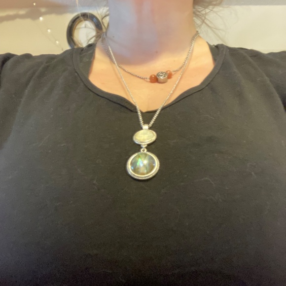 Lucky Brand Abalone and Pearl Necklace - Picture 2 of 3